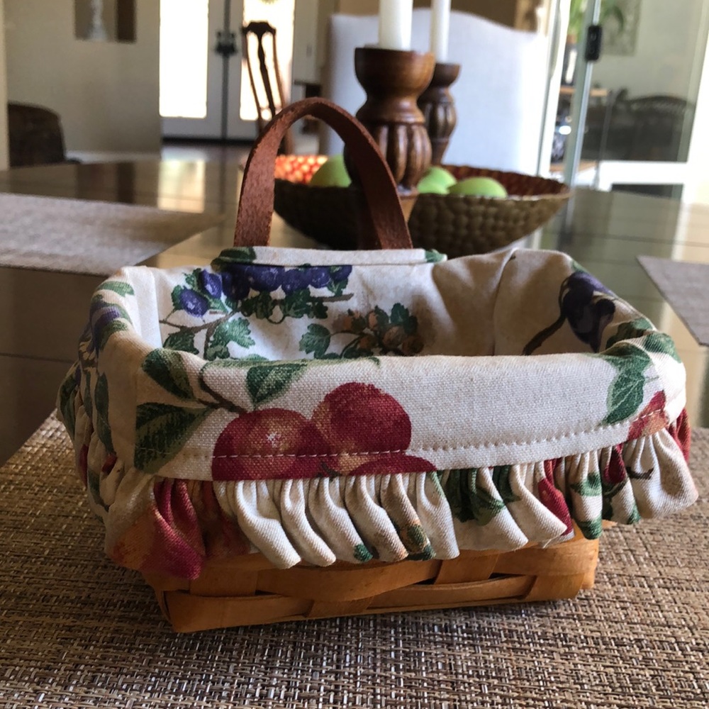 Signed Longaberger Small Key basket and liner